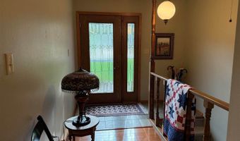 841 Country Club Dr, Akron, IA 51001