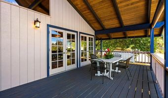 1365 Piiholo Rd, Makawao, HI 96768