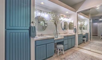 71 Fountainhead Cir, Henderson, NV 89052