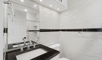14 W 49TH St Duplex, Bayonne, NJ 07002