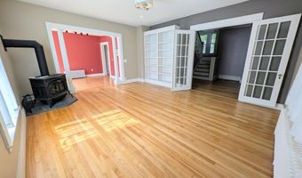 134 Kenduskeag Ave, Bangor, ME 04401