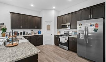 6102 NW Hoover St, Bentonville, AR 72713