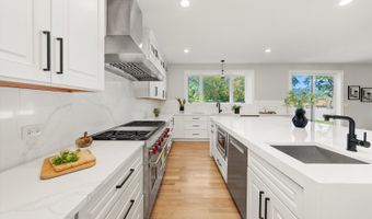 1418 W Maude Ave, Arlington Heights, IL 60004