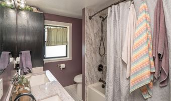 2116 Newton St, Akron, OH 44305