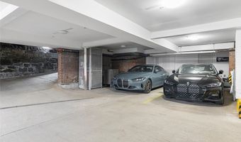 2132 Sarah St 102, Airville, PA 15203