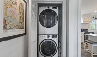 4021 Blue Jay St, Bay St. Louis, MS 39520