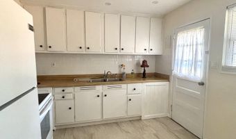 1228 Alfred St NE, Aiken, SC 29801