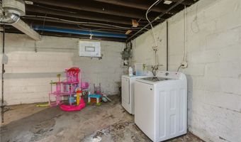 317 Black St, Akron, OH 44306