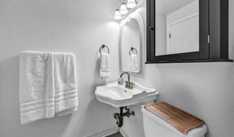 250 McCart St, Fernley, NV 89408
