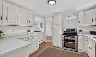 8 Charlotte Dr, Andover, MA 01810
