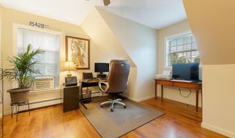 38 Fairview Ave, Auburn, ME 04210