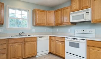 114 MEADOW GREEN Ct, Amherst, VA 24521
