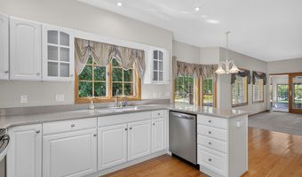 3038 Aspen Rd, Ames, IA 50014