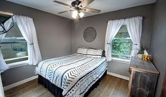 621 N LINWOOD Ave, Appleton, WI 54914
