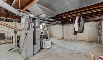 640 Plainfield Rd, Akron, OH 44312