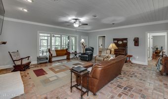209 Lake Terrace Pl, Brandon, MS 39047