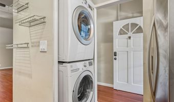 355 Aoloa St L202, Kailua, HI 96734