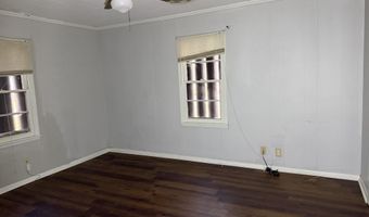 903 Chevis St, Abbeville, LA 70510