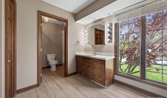 3415 N Applecrest Ct SE, Ada, MI 49301