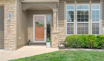 16910 Tucker Ct, Basehor, KS 66007