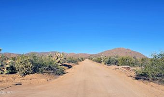 2 B S Cattle Crossing Rd, Yucca, AZ 86438