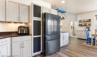 912 Landmark Dr, Belgrade, MT 59714