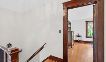 935 SPRINGHILL Dr, Albany, OR 97321