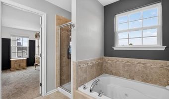375 DELAWARE RIVER Dr, Clayton, DE 19938