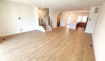 33 LOWER SERVICE Ct NW, Washington, DC 20001