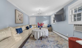 3 Primrose Rd, Billerica, MA 01821