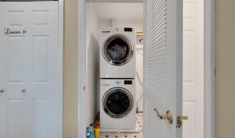 59 Top Sail Ct, Bayville, NJ 08721