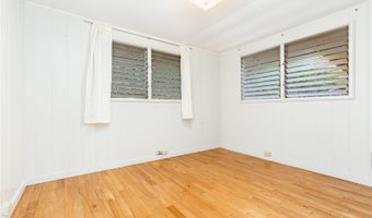 99-1178 Halawa Hts Rd, Aiea, HI 96701