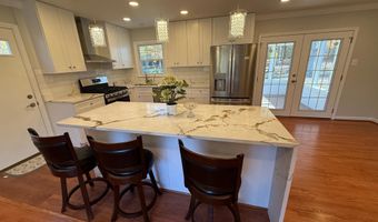 4721 SPRINGBROOK Dr, Annandale, VA 22003