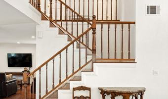 5335 Alfonso Dr, Agoura Hills, CA 91301