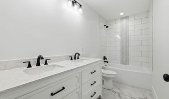389 Washington Dr, Almo, KY 42020