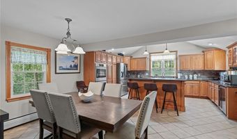 151 Old Jenckes Hill Rd, Lincoln, RI 02865