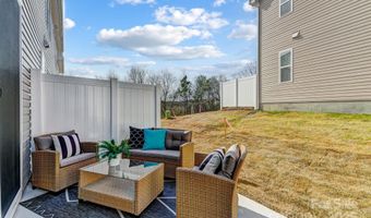 8030 Downy Oak Ln, Charlotte, NC 28269