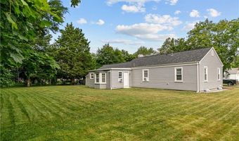 12 Terrace Dr, Bristol, RI 02809