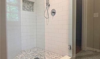 1060 Crabapple Trce, Alpharetta, GA 30004