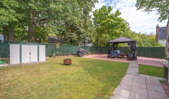 14 Smallwood Ave, Belleville, NJ 07109
