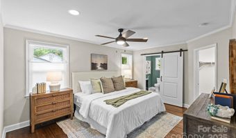 3320 Eastwood Dr, Charlotte, NC 28205