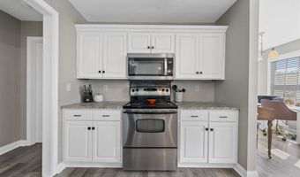 201 Elmwood Dr, Auburn, KY 42206