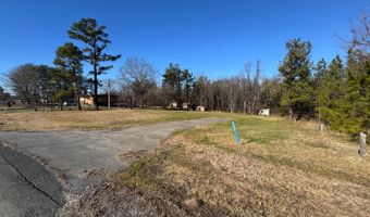 7105 Richmond Hwy, Appomattox, VA 24522