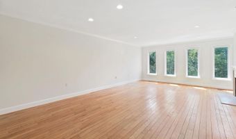 4375 EMBASSY PARK Dr NW, Washington, DC 20016