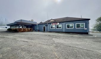 925 CHETCO Ave, Brookings, OR 97415