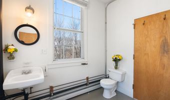 116 Birge St 3, Brattleboro, VT 05301