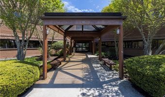 360 Kingstown Rd, Narragansett, RI 02882