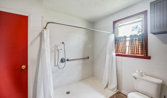 204 S Main St, Ashley, OH 43003