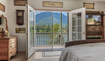 512 River Dr, Clark Fork, ID 83811