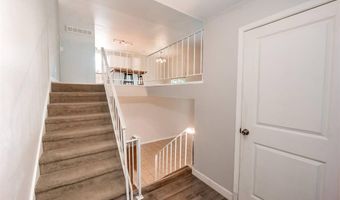 367 Napoli Ct, Ballwin, MO 63021